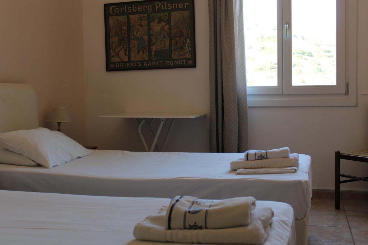 Blue Dolphin Hotel Batsi  Luaran gambar