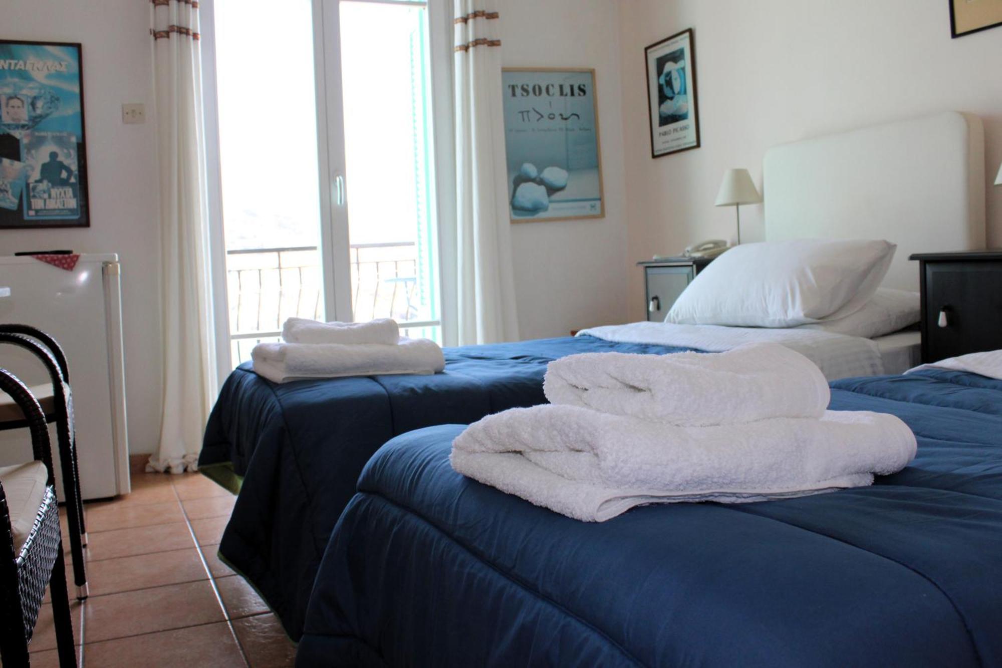 Blue Dolphin Hotel Batsi  Luaran gambar